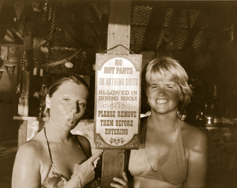 Vintage Dining Sign